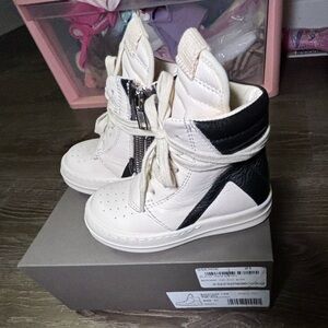 Rick Owens baby geo